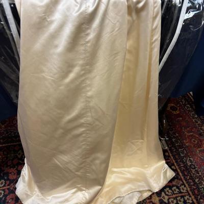 BEAUTIFUL Wedding Dress Cream Color