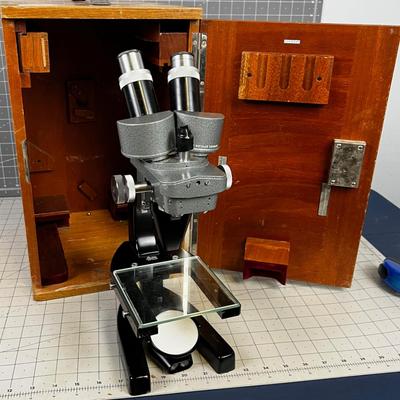 LEITZ WENTZLER Microscope