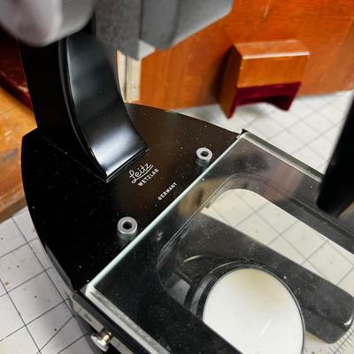 LEITZ WENTZLER Microscope