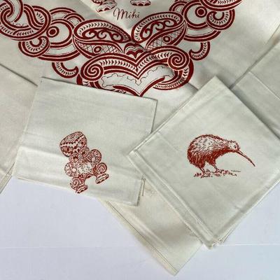 vintage NEW ZEALAND MAORI PACIFIC ISLAND ART LINEN TABLECLOTH & NAPKINS 
