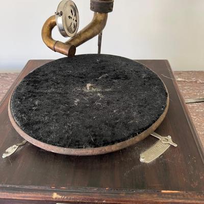 Gramophone  His Masterâ€™s Voice *Read Details