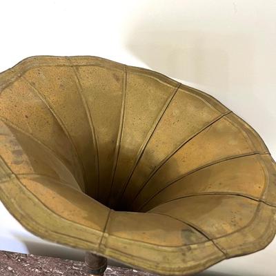Gramophone  His Masterâ€™s Voice *Read Details