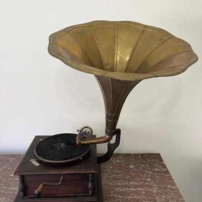 Gramophone  His Masterâ€™s Voice *Read Details
