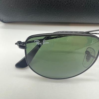 RAY BANS Sunglasses