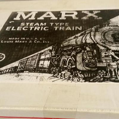 LOT 147  VINTAGE MARX ELECTRIC TRAIN SET