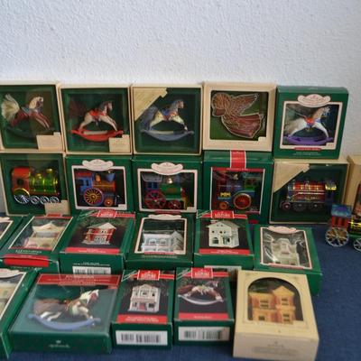 LOT 203. VINTAGE HALLMARK ORNAMENTS (20 ORNAMENTS)