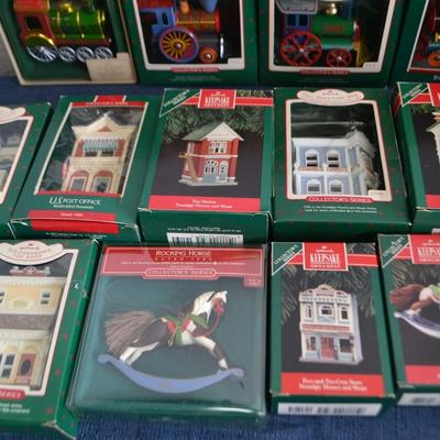 LOT 203. VINTAGE HALLMARK ORNAMENTS (20 ORNAMENTS)