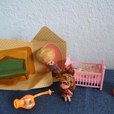 LOT 208. KIDDLE TOYS