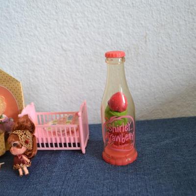 LOT 208. KIDDLE TOYS
