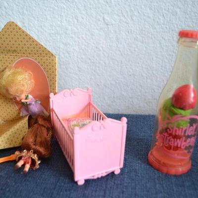 LOT 208. KIDDLE TOYS