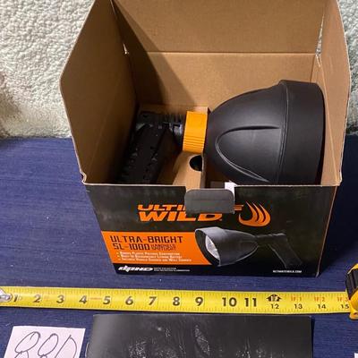 Ultimate Wild Handheld Light