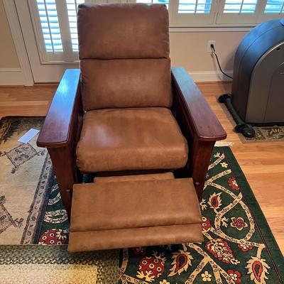 Mission-Style Reclining Armchair (BLR-MK)