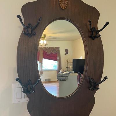 Hall tree