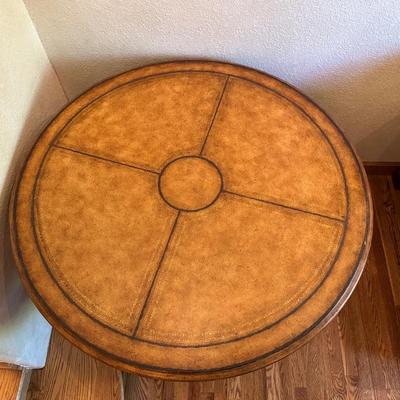 BOLD OVERSIZED ROUND SIDE TABLE WITH LION PAW FEET