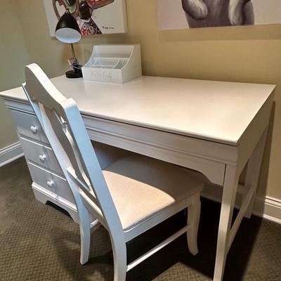 Young America white desk and chair