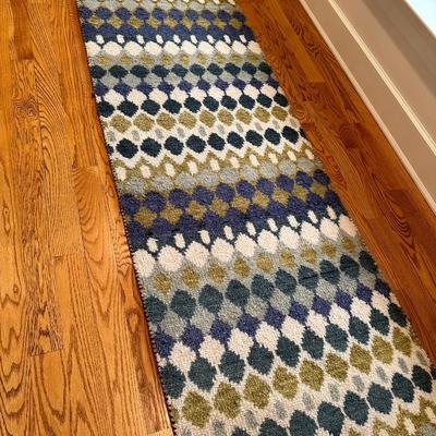 Crate and Barrel runner