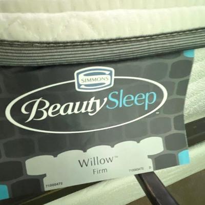 Full Metal Bed ~ Includes SIMMONS BEAUTY REST Mattress & Box