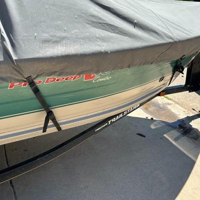 2000 Tracker Pro-deep V16 Fishing Boat w/Trailstar Trailer