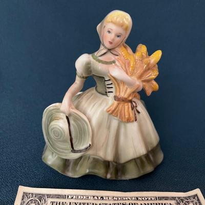 LEFTON POTTERY â€œMATILDAâ€ POCKET PLANTER COUNTRY GIRL w/CORNSTALKS