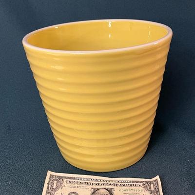 YELLOW RIBBED GARDEN POT PLANTER PORTUGAL 