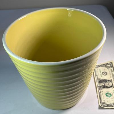 YELLOW RIBBED GARDEN POT PLANTER PORTUGAL 