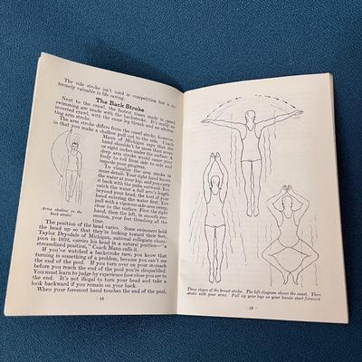 VINTAGE 1934 KELLOGG SPORTS LIBRARY BOOKLET SWIMMING DIVING