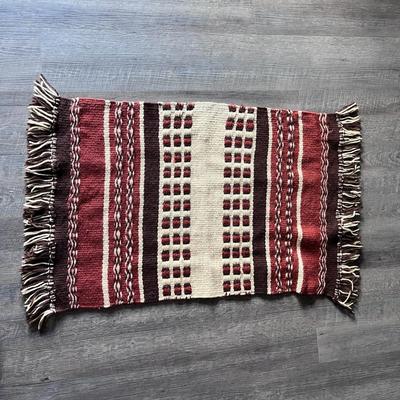 BEAUTIFUL WOOL RUG WALL HANGING SADDLE BLANKET SIZE