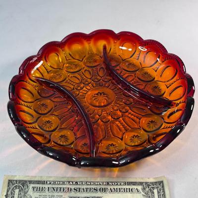 VINTAGE AMBERINA RELISH DISH STARS AND MOON PATTERN L. E. SMITH