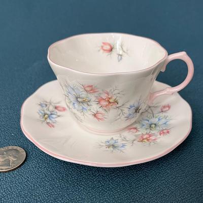 QUAINT CUP AND SAUCER â€œQUEENâ€™Sâ€ BONE CHINA ROSINA CHINA CO LTD