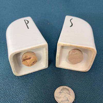 COOL ART DECO CERAMIC SALT & PEPPER SHAKERS 