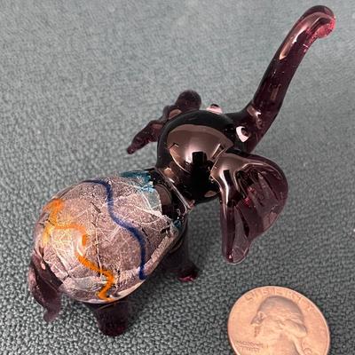 BLOWN GLASS ELEPHANT STUDIO ART GLASS SWIRL GLASS BODY