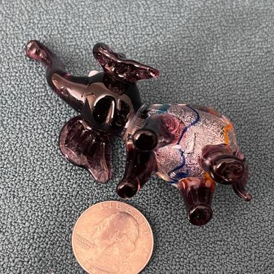 BLOWN GLASS ELEPHANT STUDIO ART GLASS SWIRL GLASS BODY