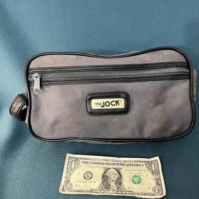 MENS TRAVEL ZIPPERED TRAVEL POUCH