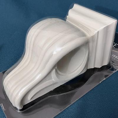 CAMBRIA ALL WOOD STYLISH BRACKET 