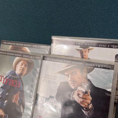DVD SET â€œJUSTIFIEDâ€ COMPLETE 1ST AND 2ND SEASONS