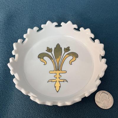 FANCY DISH DECORATED MILK GLASS BY â€œTRINAâ€ 