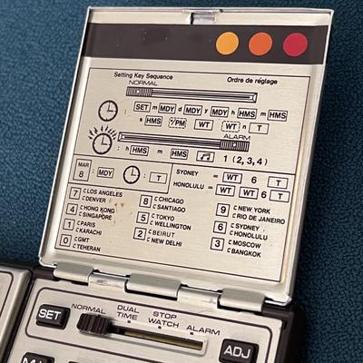 NATIONAL SEMICONDUCTOR OPEN-UP WORLD CLOCK TIMER ALARM