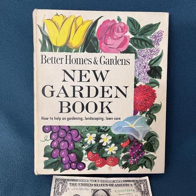 BETTER HOMES â€œNEW GARDEN BOOKâ€ 