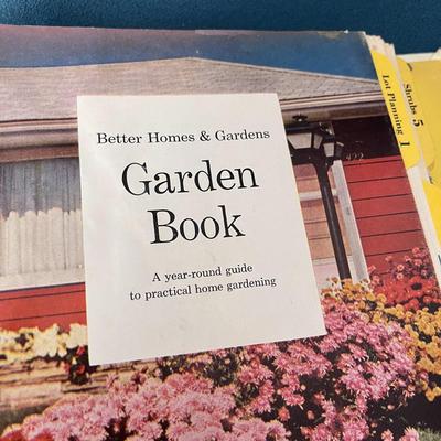 BETTER HOMES â€œNEW GARDEN BOOKâ€ 