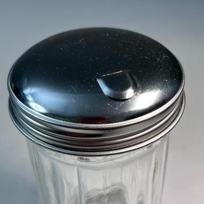 SUGAR DISPENSER TRADITIONAL STYLE WITH POURING FLAP