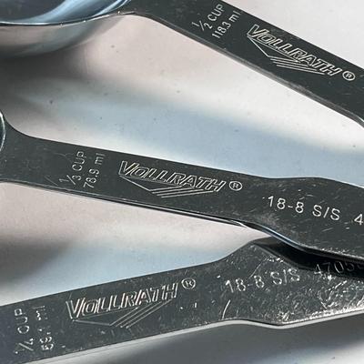 EXTRA NICE MEASURING SPOON SET BY VOLLRATH STAINLESS