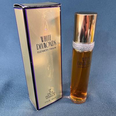 WHITE DIAMONDS SPRAY EAU DE TOILETTE NEW IN BOX