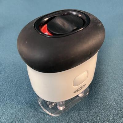 OXO PLUNGER STYLE MEAT TENDERIZER 