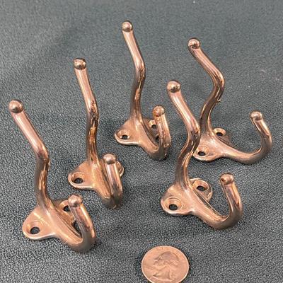SET OF 5 MATCHING METAL STURDY COAT HOOKS VINTAGE