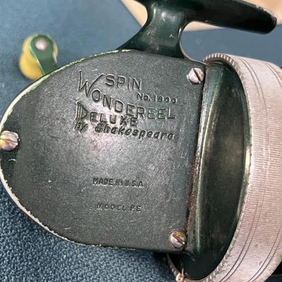 VINTAGE SHAKESPEARE â€œWONDEREELâ€ FISHING REEL w/ORIGINAL BOX