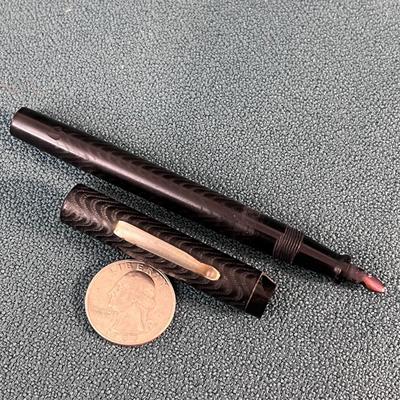 VINTAGE FOUNTAIN PEN NO NIB