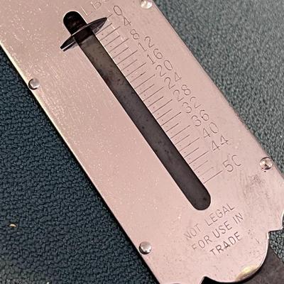 ANTIQUE KITCHEN OR HOUSEHOLD HANGING SCALE