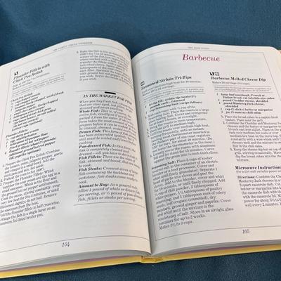 FAMILY CIRCLE COOKBOOK 1989 FAVORITE RECIPES