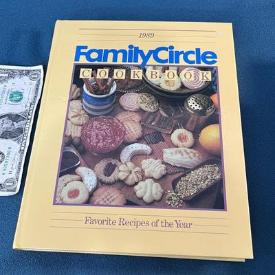 FAMILY CIRCLE COOKBOOK 1989 FAVORITE RECIPES