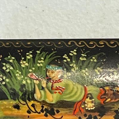 Vintage Hand Painted Lacquer Khokloma Wood Trinket Box